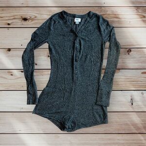 Old Navy Gray Long Sleeve Fitted Bodysuit
